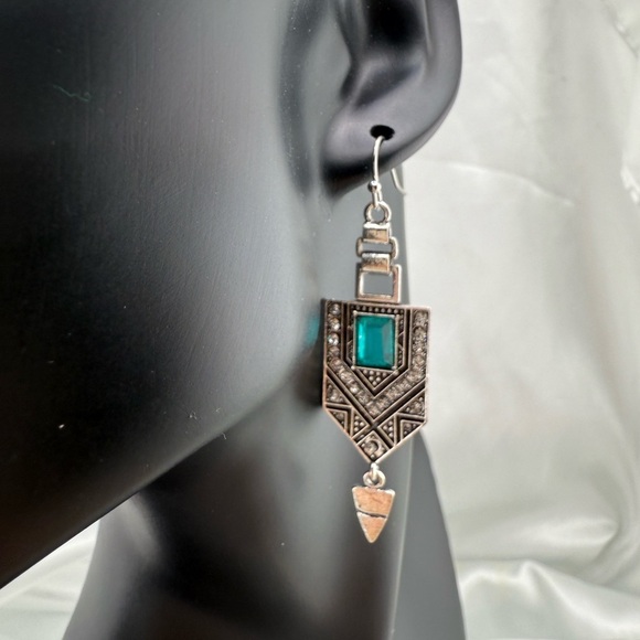 Retro vintage Silver and Green Geometric Earrings - Picture 7 of 9